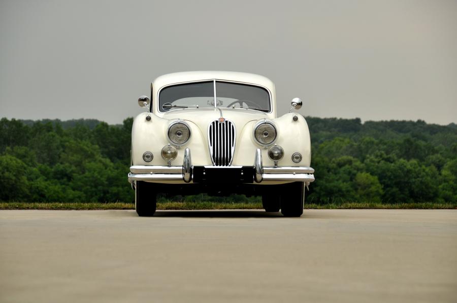  Jaguar XK140 MC Fixed Head Coupe 1955 года  (фото 5 из 20)